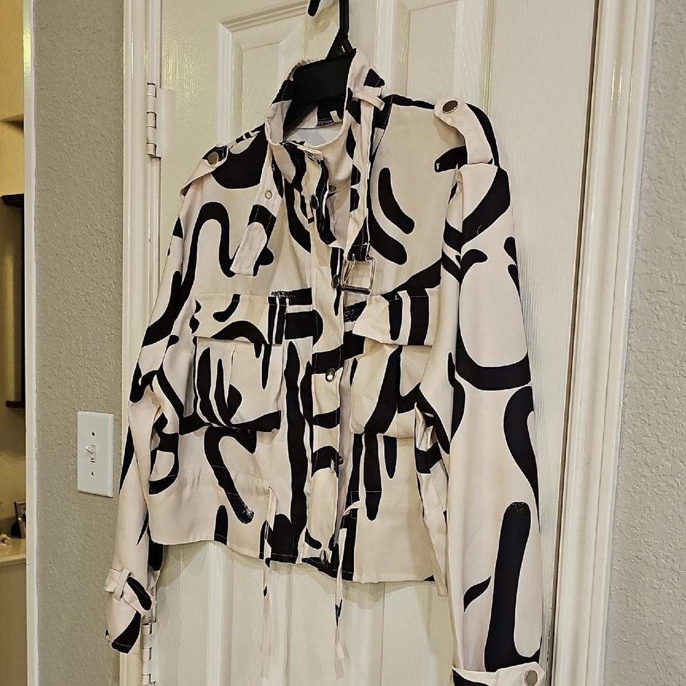 New Leopard Print Zippered Drawstring Waist Stand Collar Jacket  MEDIUM - Picture 13 of 16